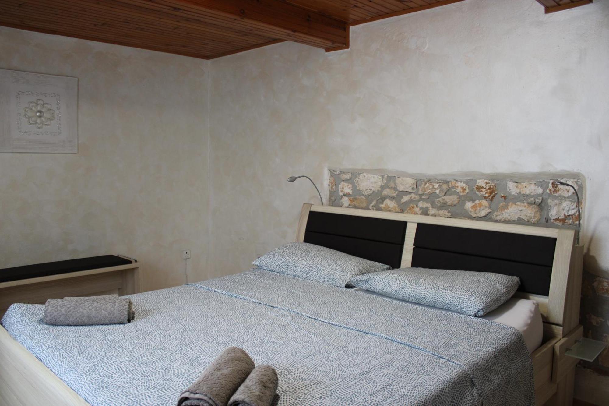 Bokalu With Private Pool Apartment โปเรช ภายนอก รูปภาพ
