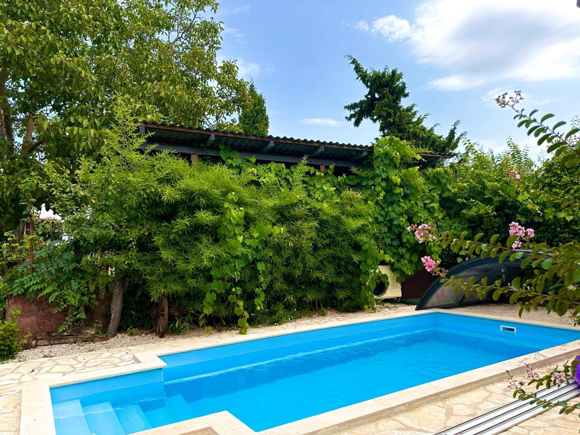 Bokalu With Private Pool Apartment โปเรช ภายนอก รูปภาพ